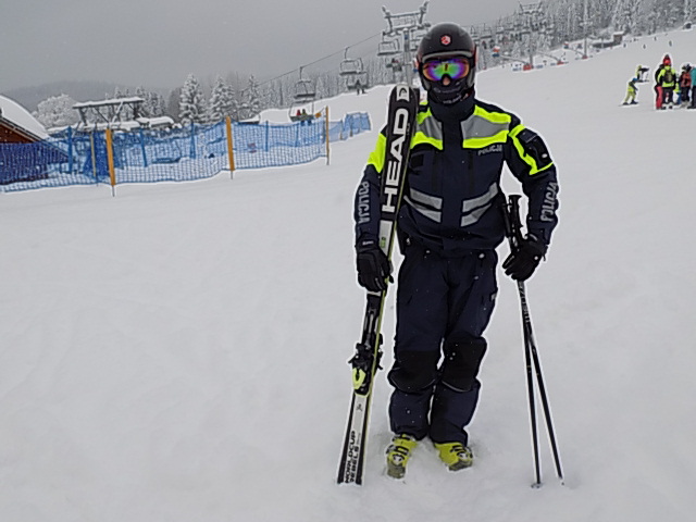 Zieleniec: Policjanci rozpoczęli służbę na stokach narciarskich 